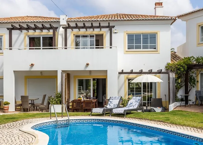 Coolhouses Luz, 3 Bed Linked House, Shared Pool, A Stone\'S Throw Of The Sea, Casa Sirrah