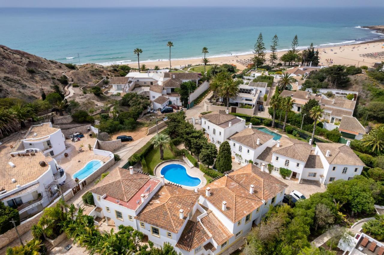 Coolhouses Luz, 3 Bed Linked House, Shared Pool, A Stone's Throw Of The Sea, Casa Sirrah Holiday home