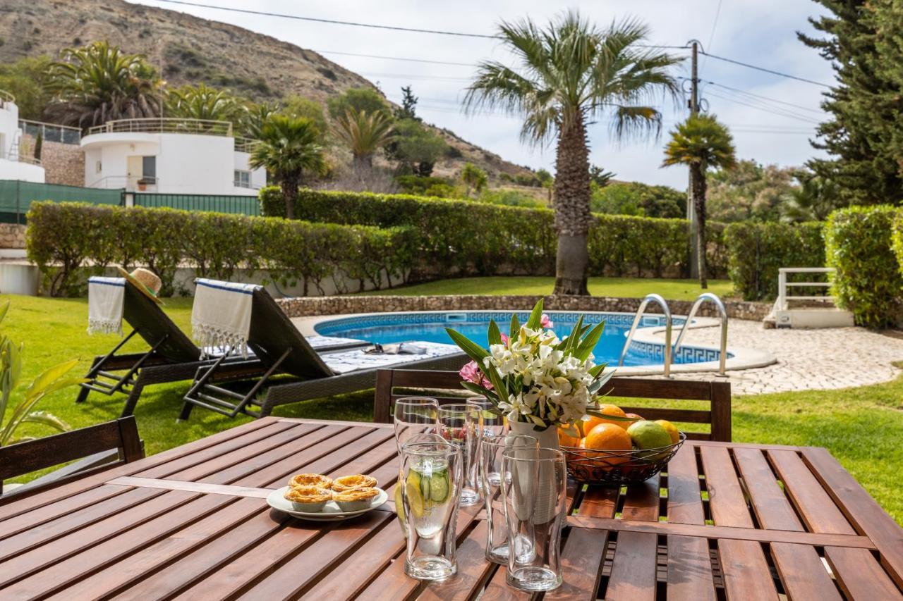 Holiday home Coolhouses Luz, 3 Bed Linked House, Shared Pool, A Stone's Throw Of The Sea, Casa Sirrah *