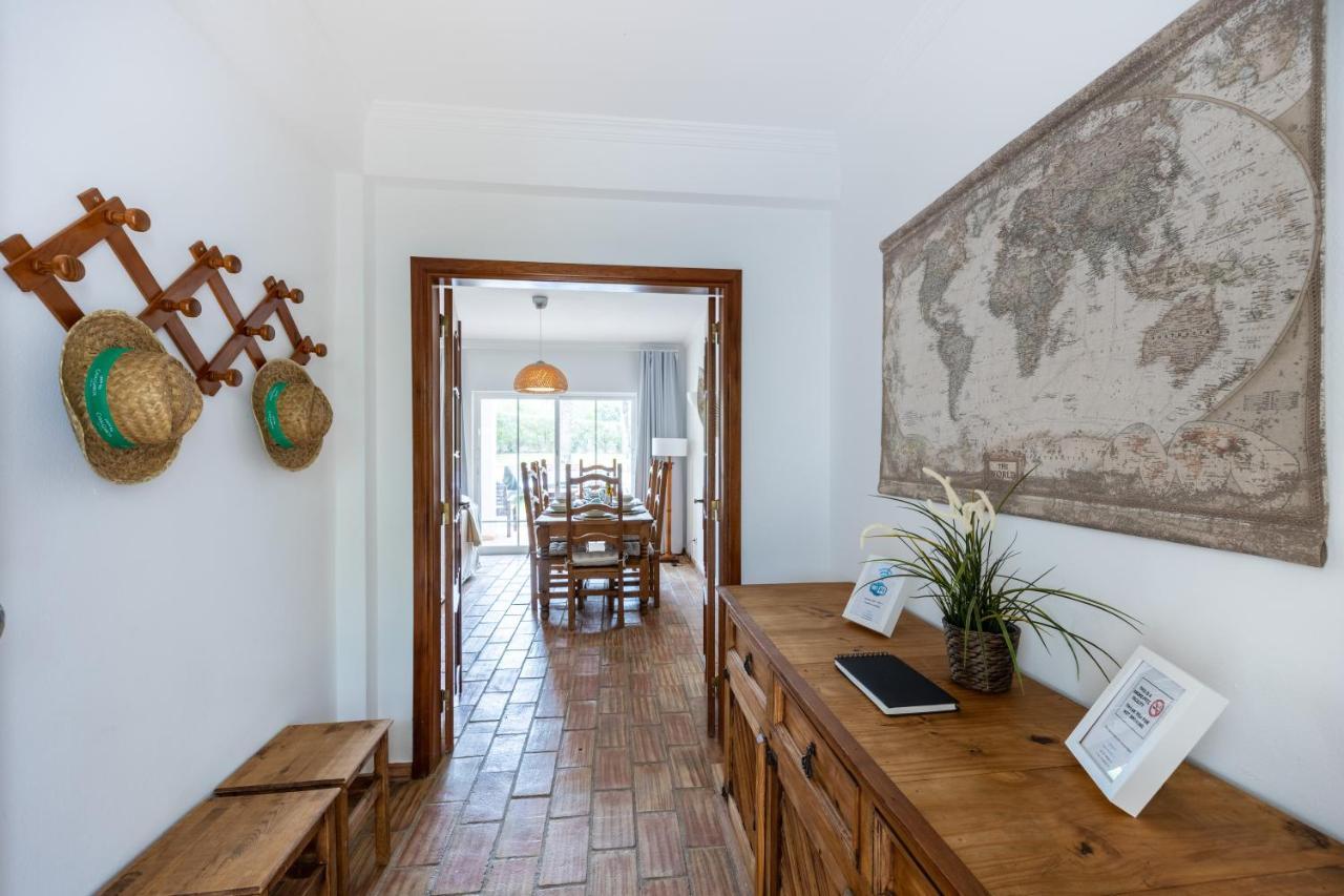 Coolhouses Luz, 3 Bed Linked House, Shared Pool, A Stone's Throw Of The Sea, Casa Sirrah *