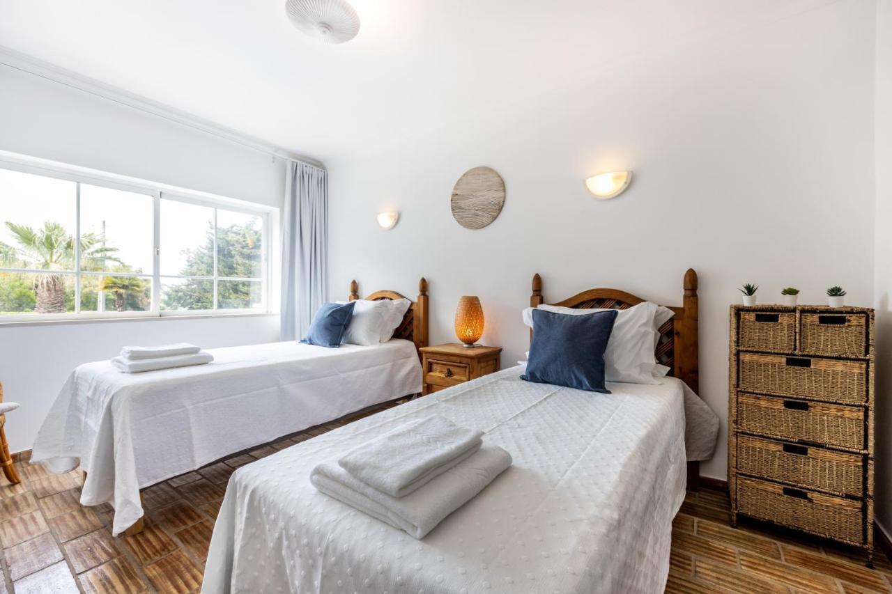Coolhouses Luz, 3 Bed Linked House, Shared Pool, A Stone's Throw Of The Sea, Casa Sirrah Holiday home