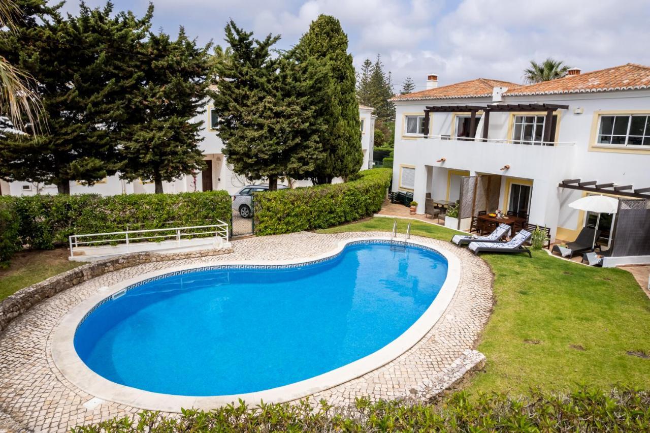 Coolhouses Luz, 3 Bed Linked House, Shared Pool, A Stone's Throw Of The Sea, Casa Sirrah *