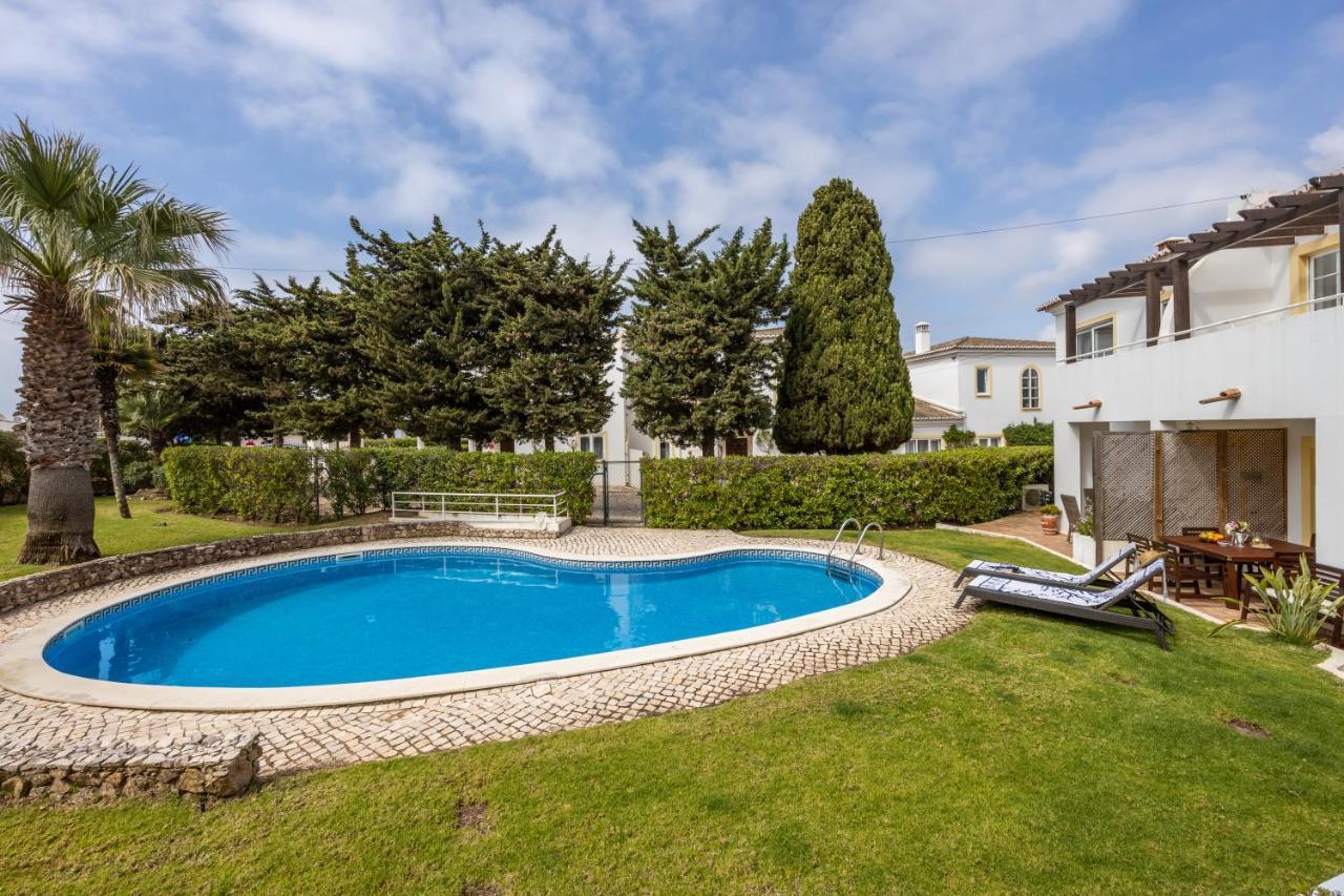 Coolhouses Luz, 3 Bed Linked House, Shared Pool, A Stone's Throw Of The Sea, Casa Sirrah *