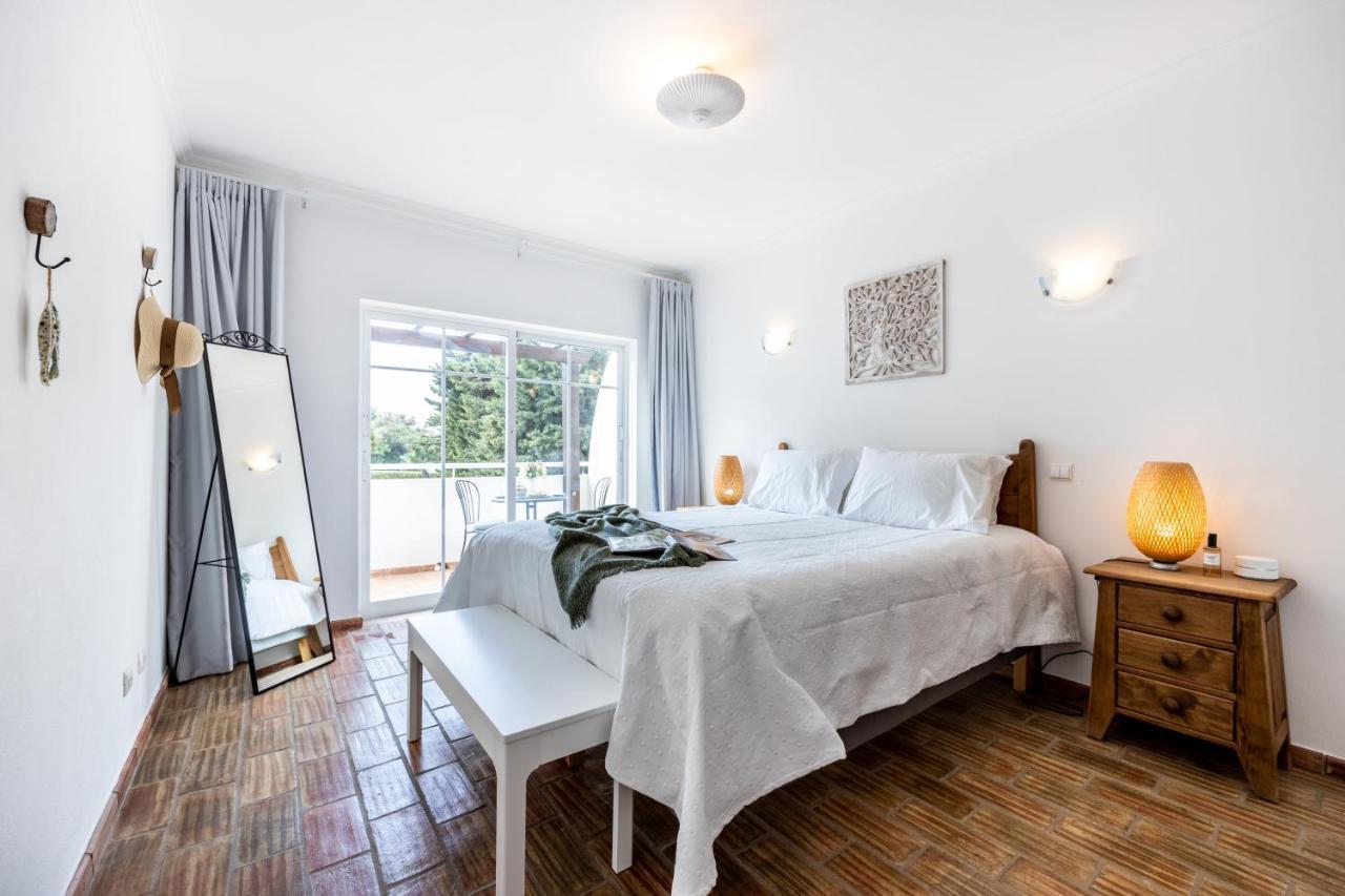 Holiday home Coolhouses Luz, 3 Bed Linked House, Shared Pool, A Stone's Throw Of The Sea, Casa Sirrah