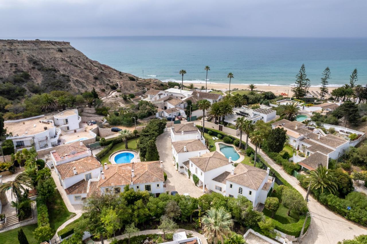 Holiday home Coolhouses Luz, 3 Bed Linked House, Shared Pool, A Stone's Throw Of The Sea, Casa Sirrah Praia Da Luz