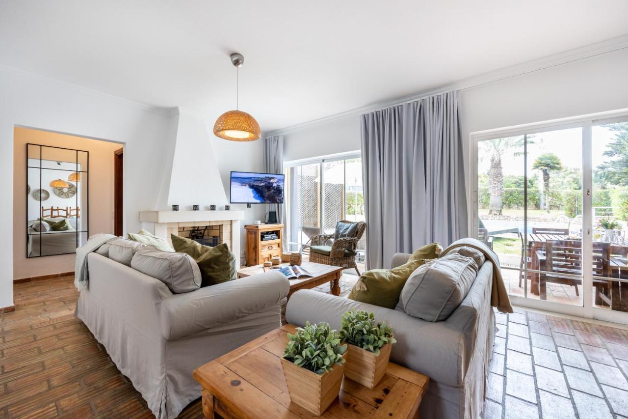 Coolhouses Luz, 3 Bed Linked House, Shared Pool, A Stone's Throw Of The Sea, Casa Sirrah Holiday home Praia Da Luz