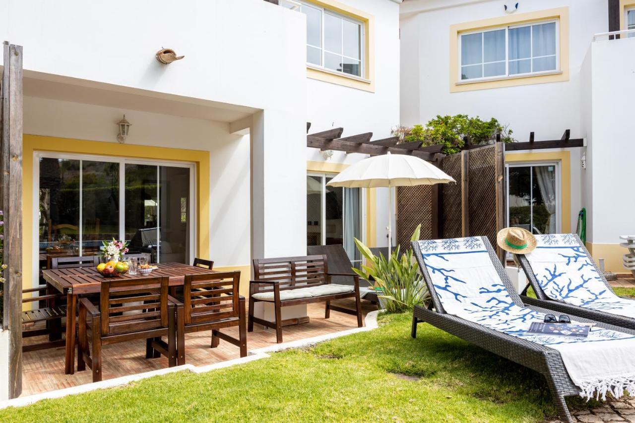 Coolhouses Luz, 3 Bed Linked House, Shared Pool, A Stone's Throw Of The Sea, Casa Sirrah